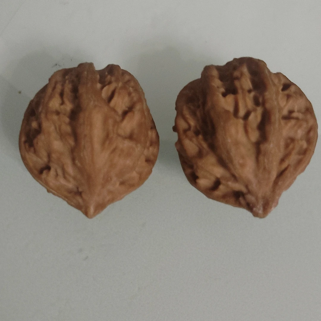 （一物一拍实物为准）野生文玩核桃手盘精品天然解压盘玩核桃