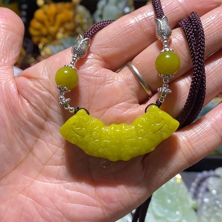 岫玉岫玉吊坠未镶嵌