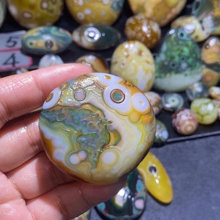 玛瑙/玉髓未镶嵌珠宝半成品75