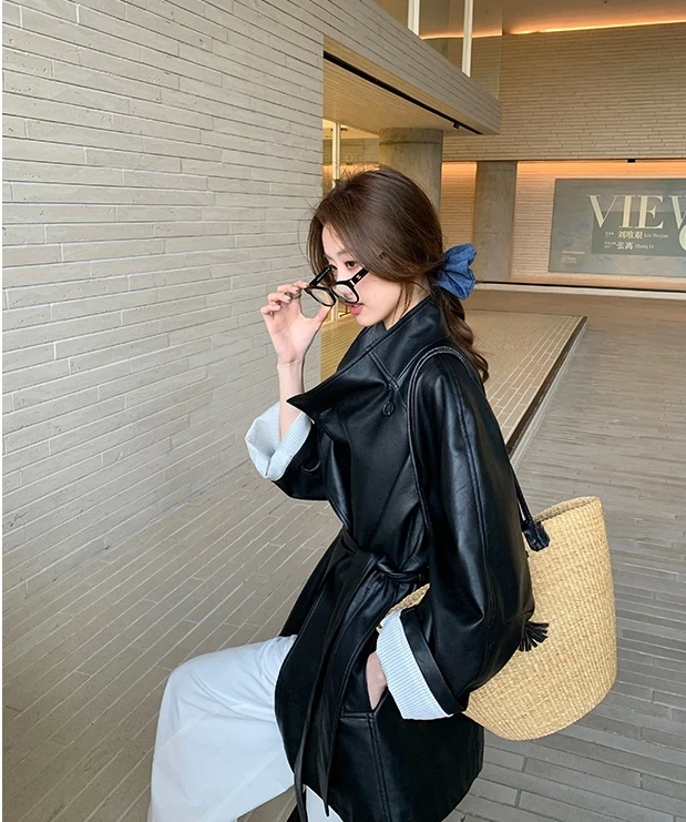 韩版长袖时尚2025秋季西装领口袋常规翻领系带皮衣
