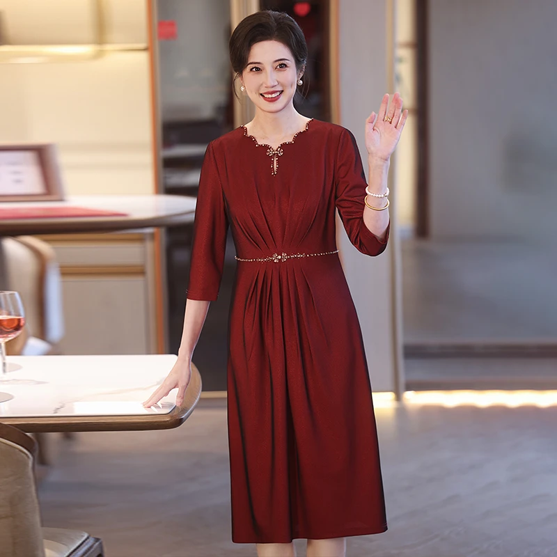 遮肉显瘦喜婆婆喜妈妈婚宴装V领年轻妈妈婚礼礼服2025夏季新款