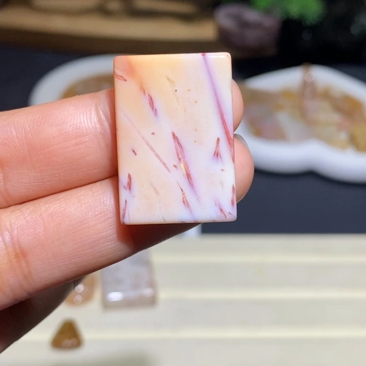 【闪购商品】未镶嵌珊瑚玉硅化玉