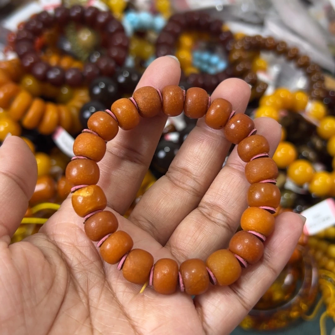 未镶嵌琥珀珠宝奇石489