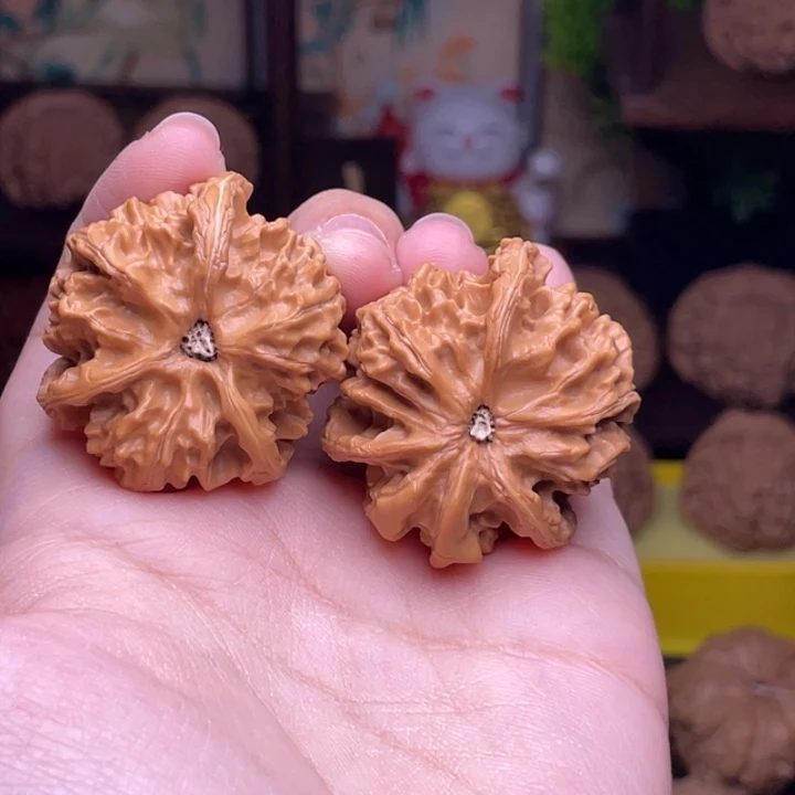 桃核把件三棱闪购6