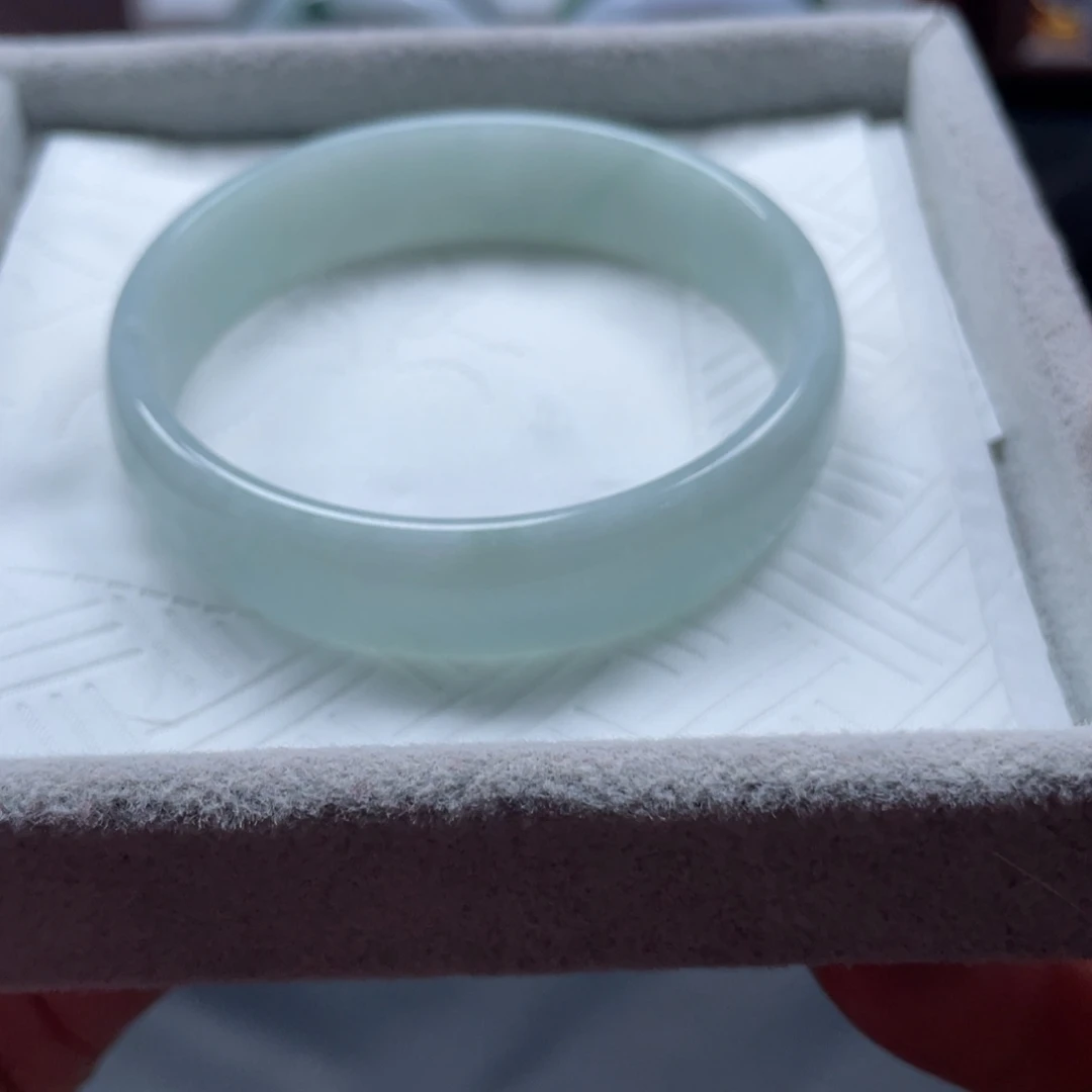 翡翠未镶嵌手镯手镯