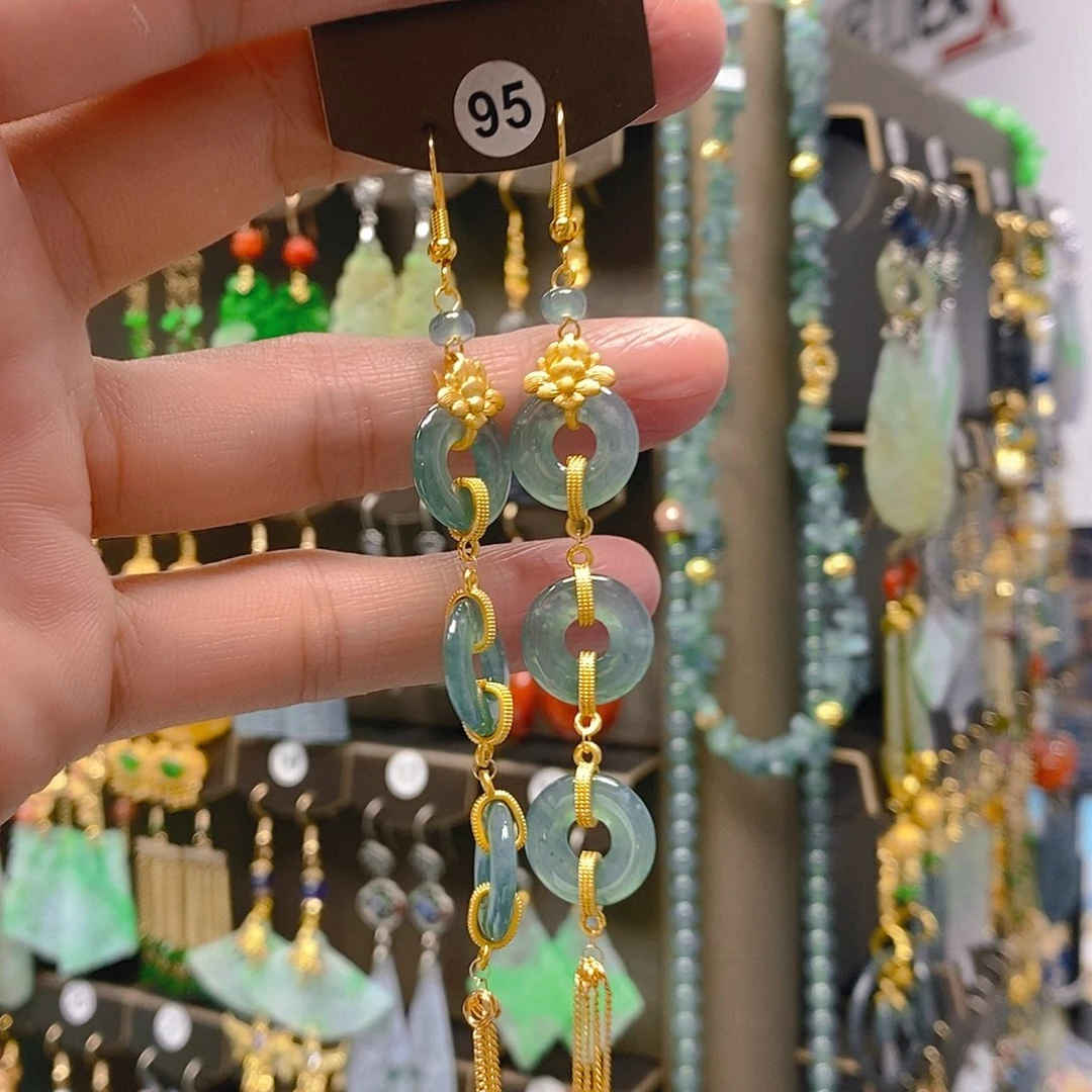 未镶嵌翡翠耳饰翡翠