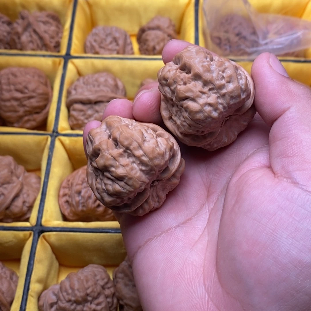 文玩核桃吊坠来****?蛤蟆头