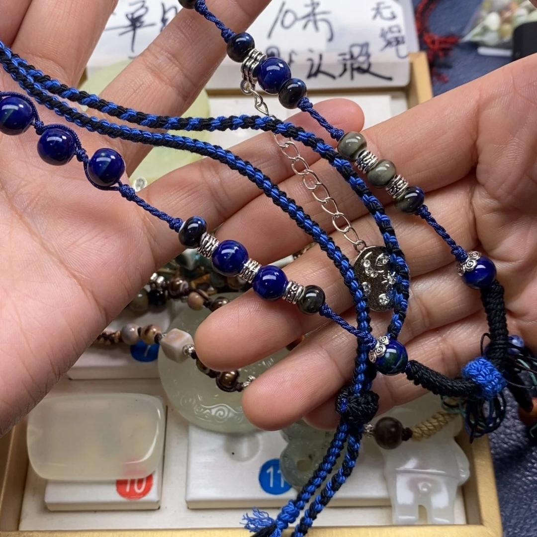 未镶嵌蛇纹石玉颈饰