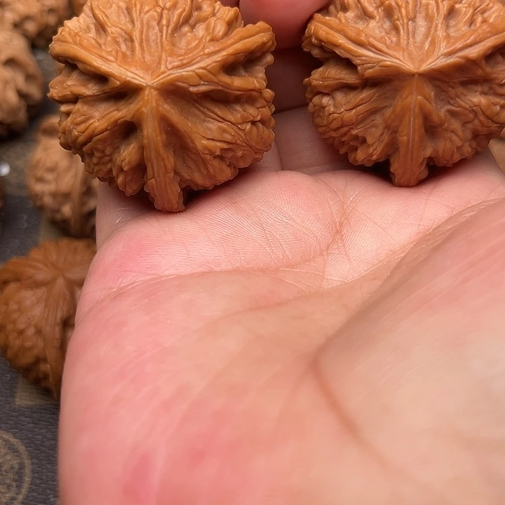 人***客文玩核桃吊坠你们都在