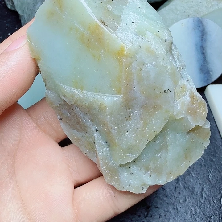 未镶嵌和田玉（糖玉）珠宝奇石