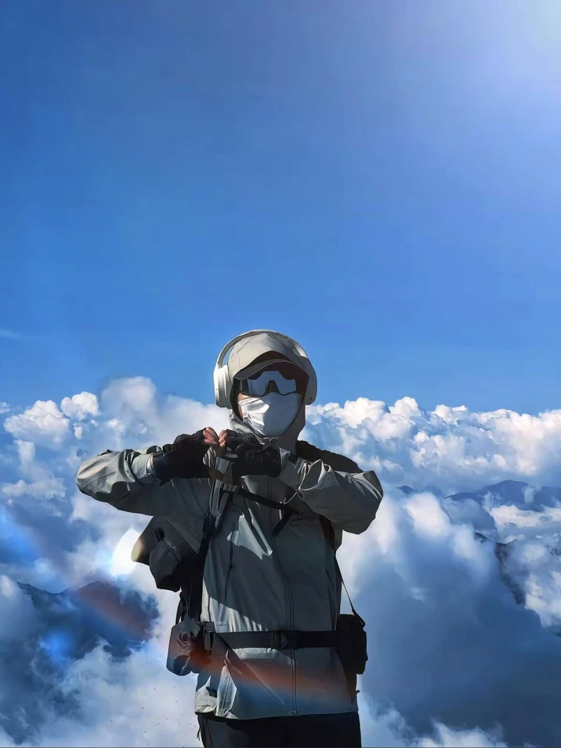 茑  三合一  秋冬夹克外套++帽子可拆卸+内胆可拆卸