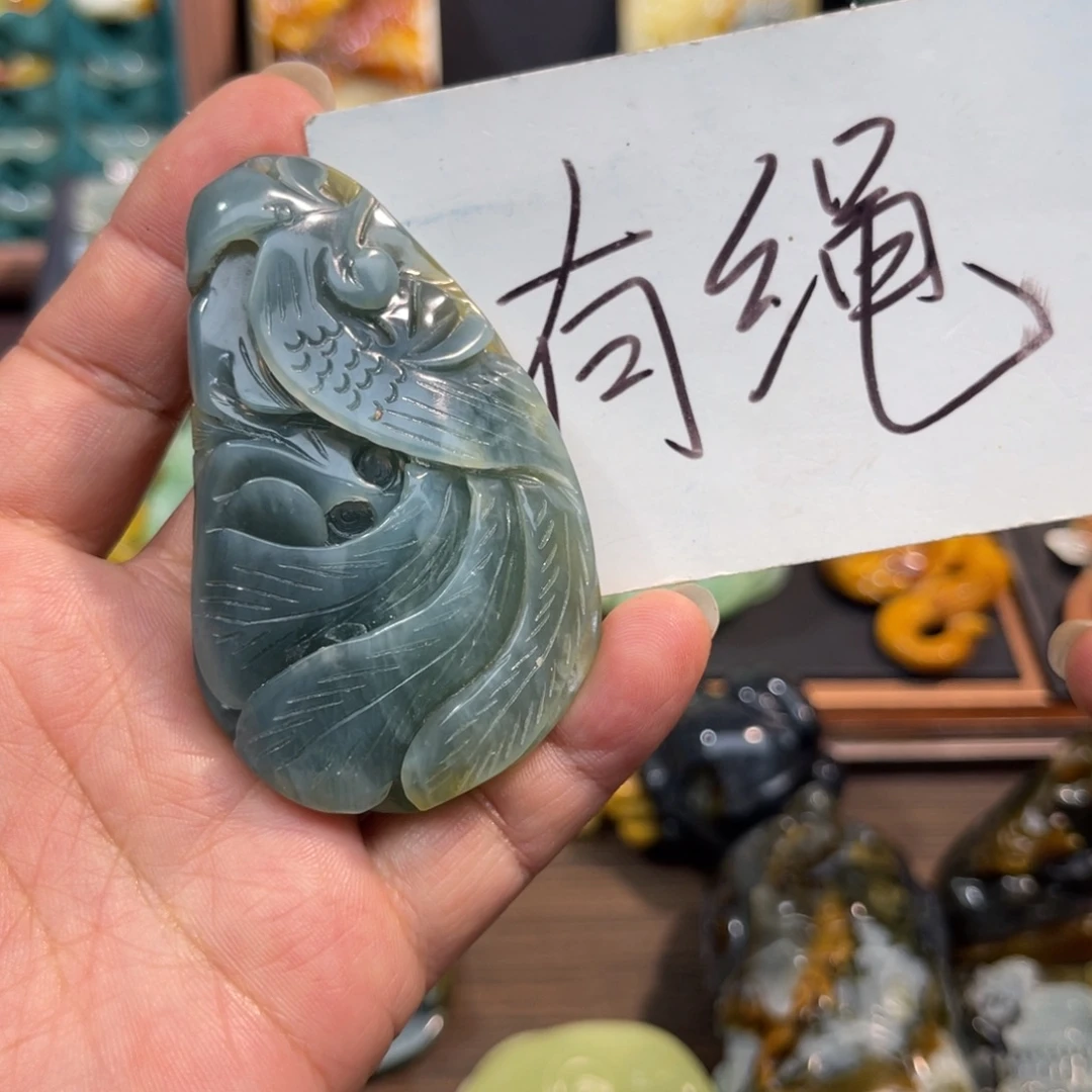 未镶嵌蛇纹石玉颈饰