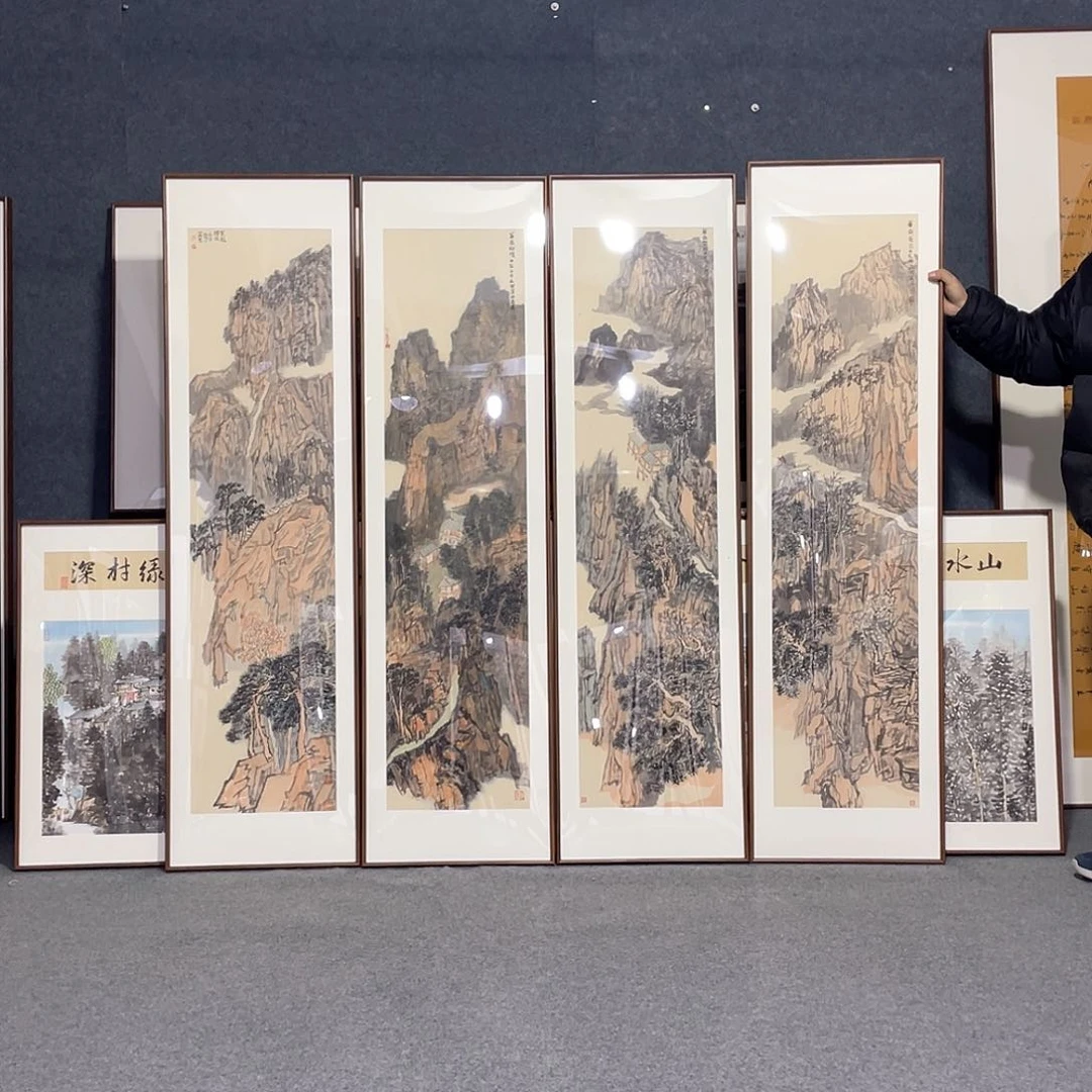 国画手绘画作品带框