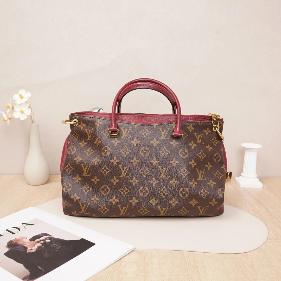95新 LouisVuitton/路易威登 pallas传奇中号葡萄紫肩带/DS026387