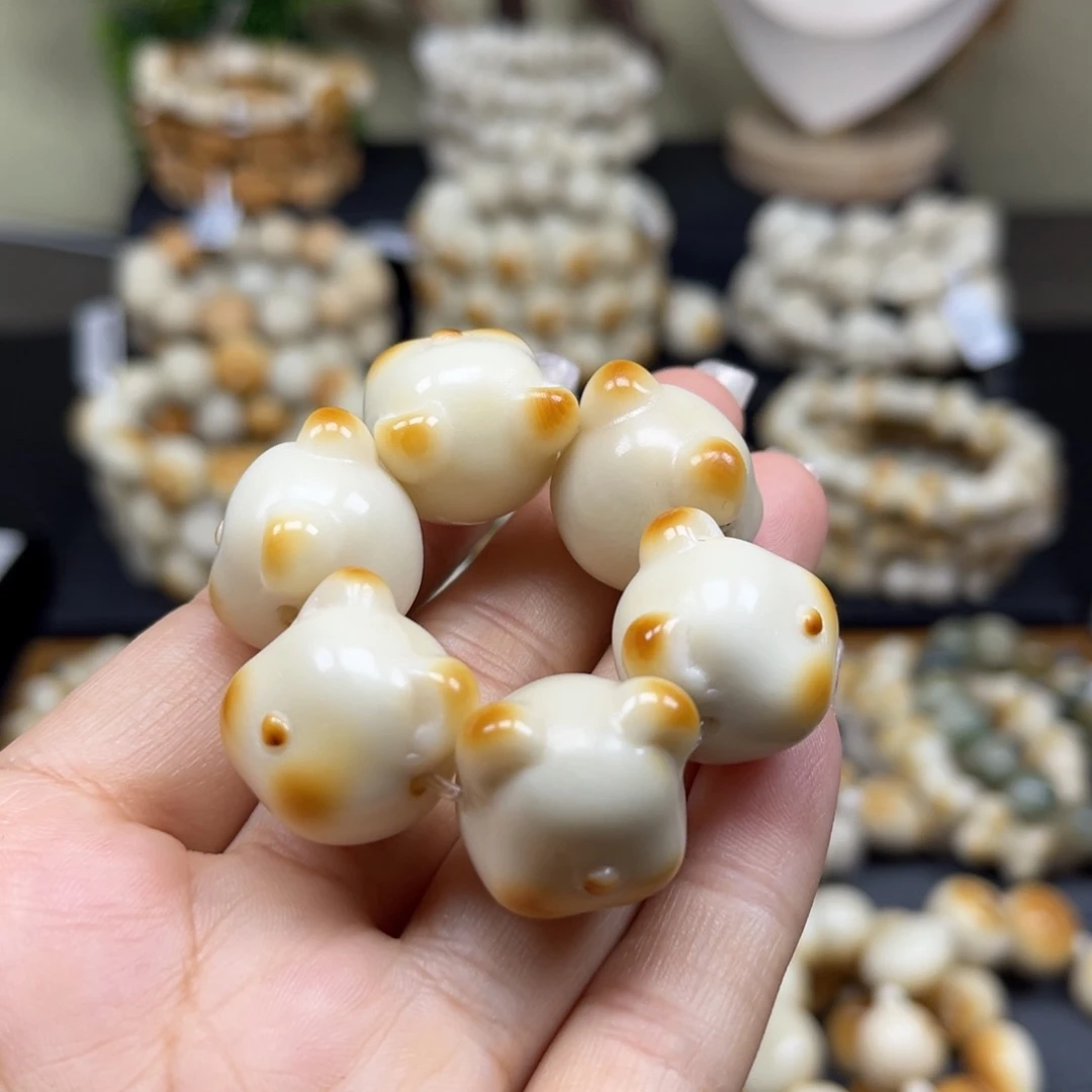 菩提根/象牙果吊坠2.22.106熊头微瑕