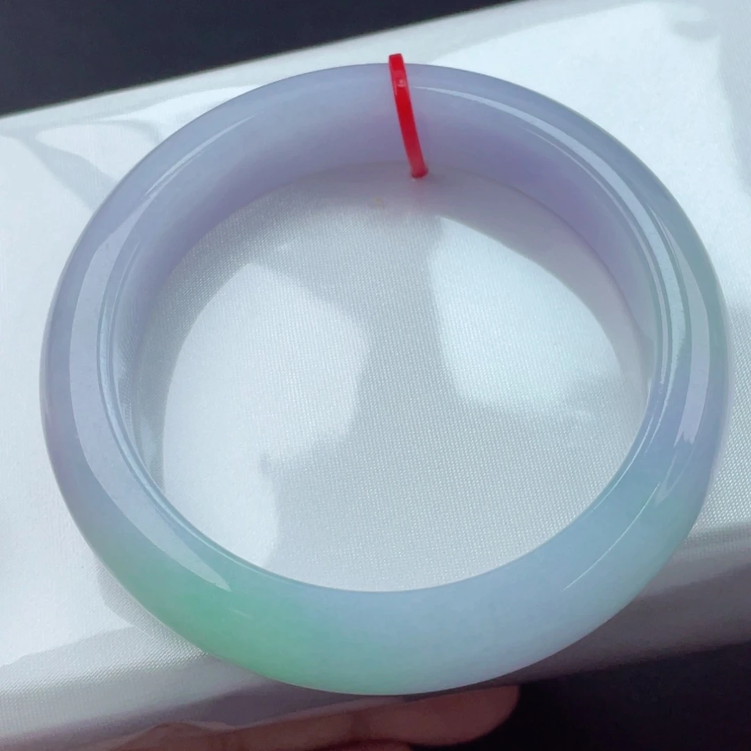 翡翠手镯未镶嵌正圈