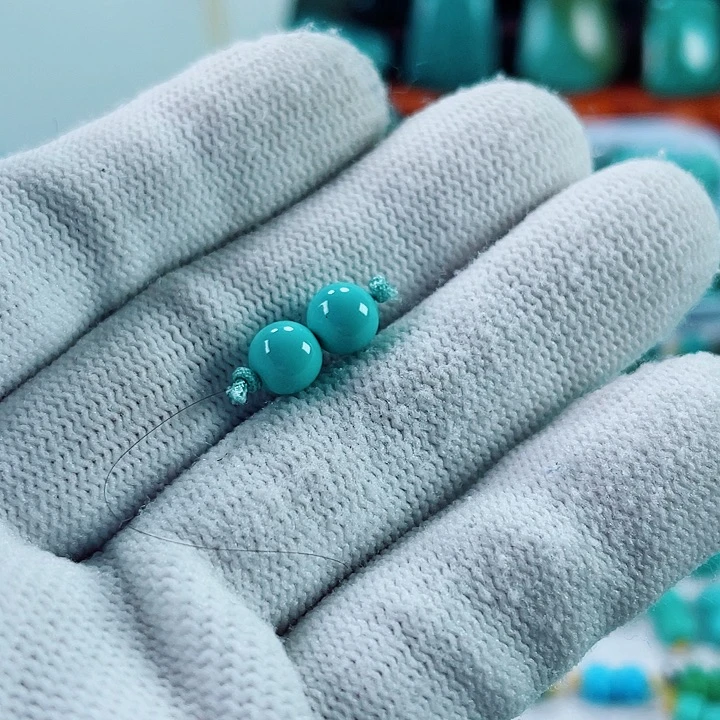 南***夫绿松石合金珠宝奇石