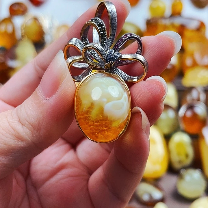 银S925镶嵌颈饰琥珀锦****店吊坠