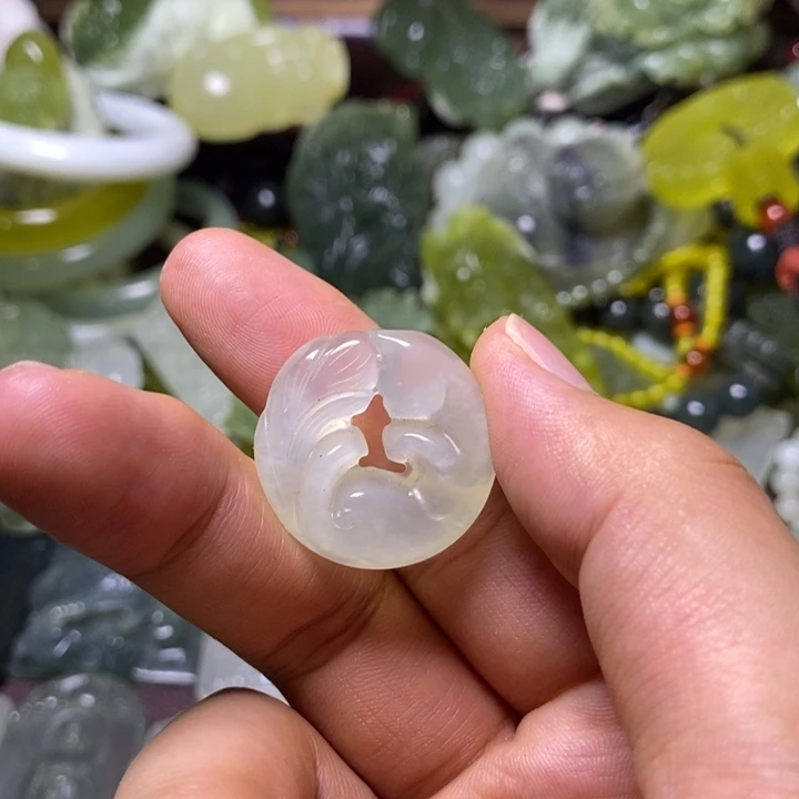 岫玉未镶嵌岫玉挂件