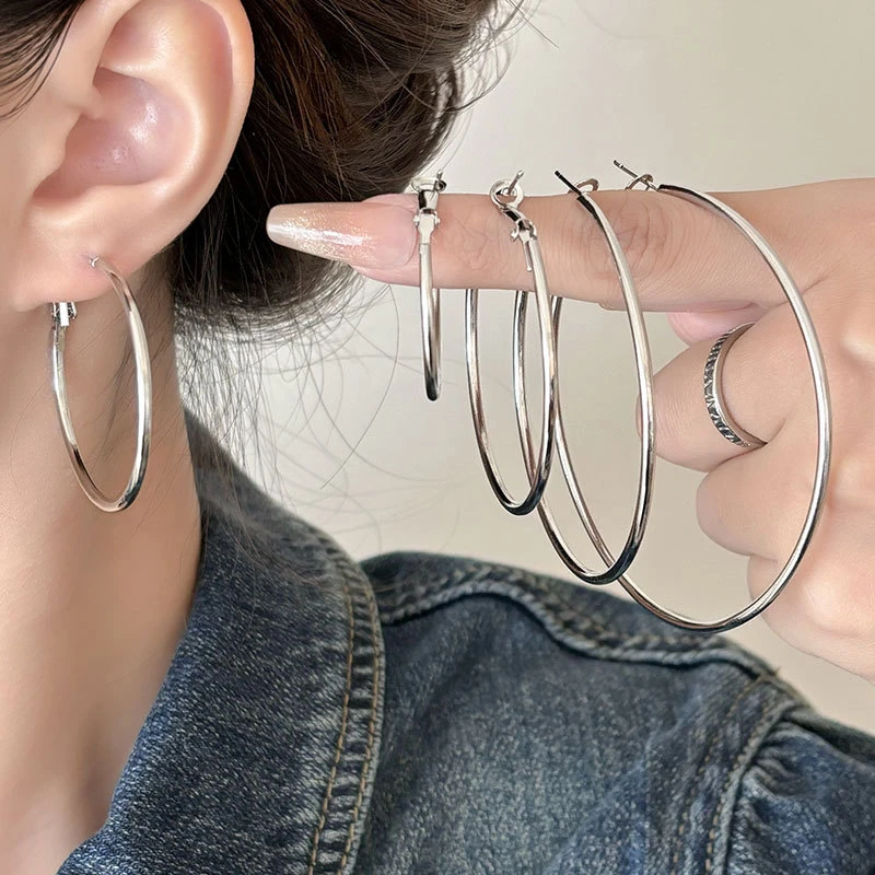 铜合金亚克力耳饰 2025年新款爆款素圈耳环高级感极简风