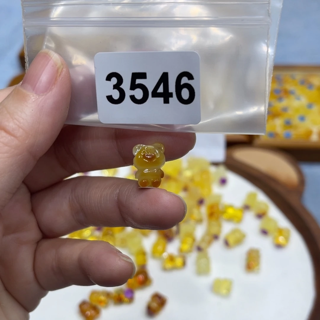 琥珀珠宝奇石未镶嵌