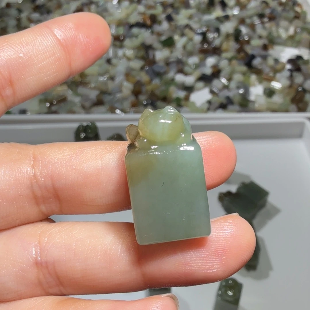 和田玉未镶嵌珠宝奇石