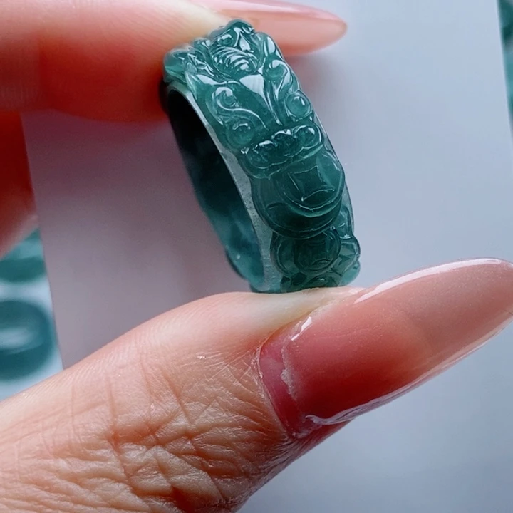 翡翠戒指未镶嵌翡翠