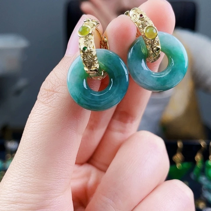 翡翠耳饰未镶嵌饰品