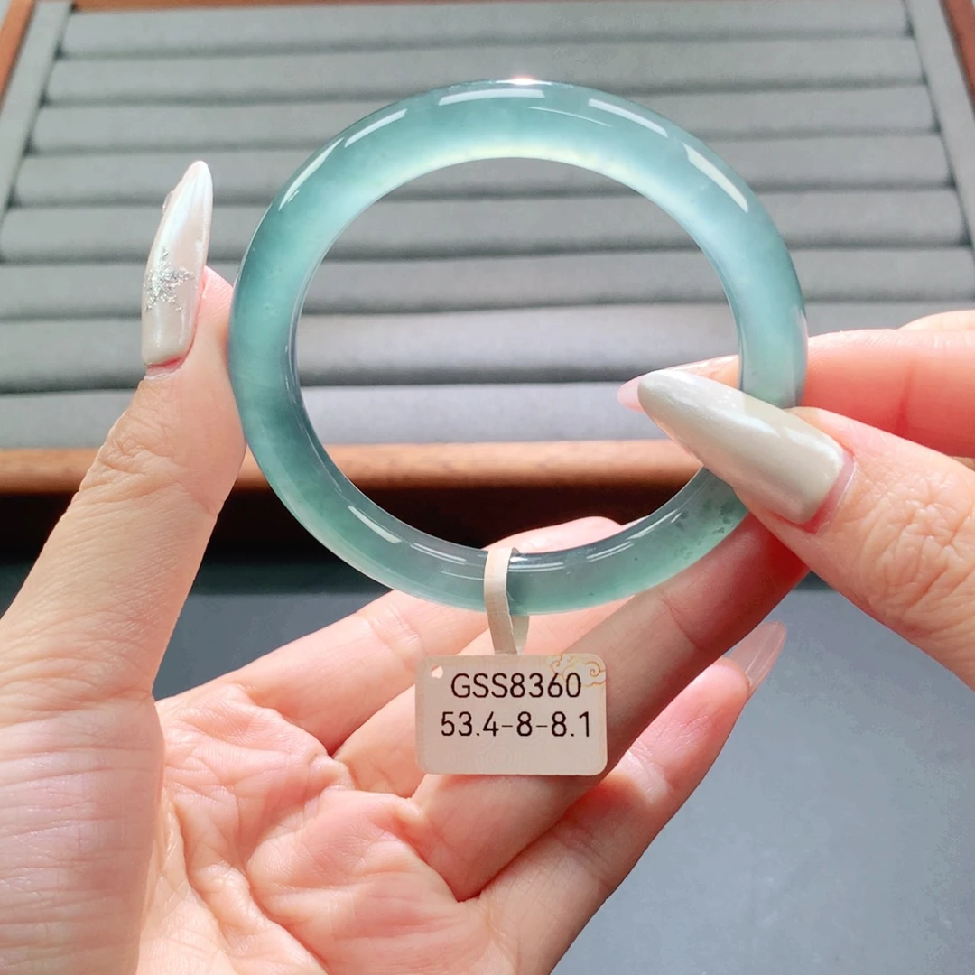 翡翠未镶嵌手镯天然