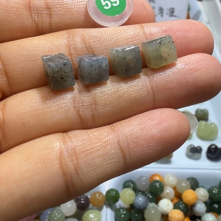 未镶嵌和田玉珠宝半成品