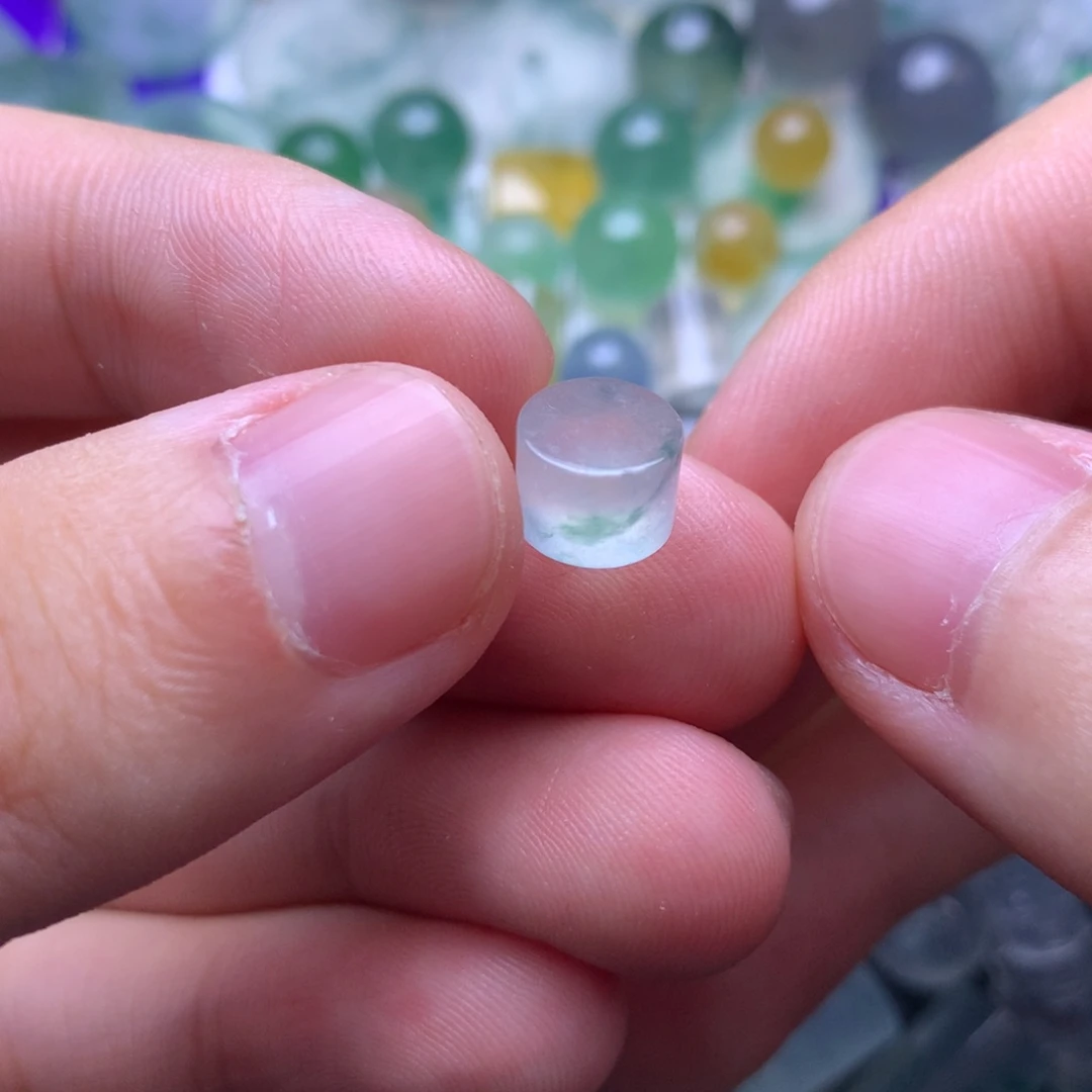 定制翡翠未镶嵌挂件