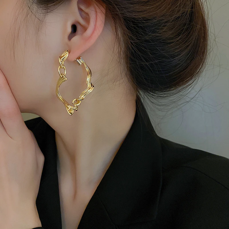 合金耳饰夸张条纹扭曲几何银针耳圈韩国ins简约金属气质高级冷淡