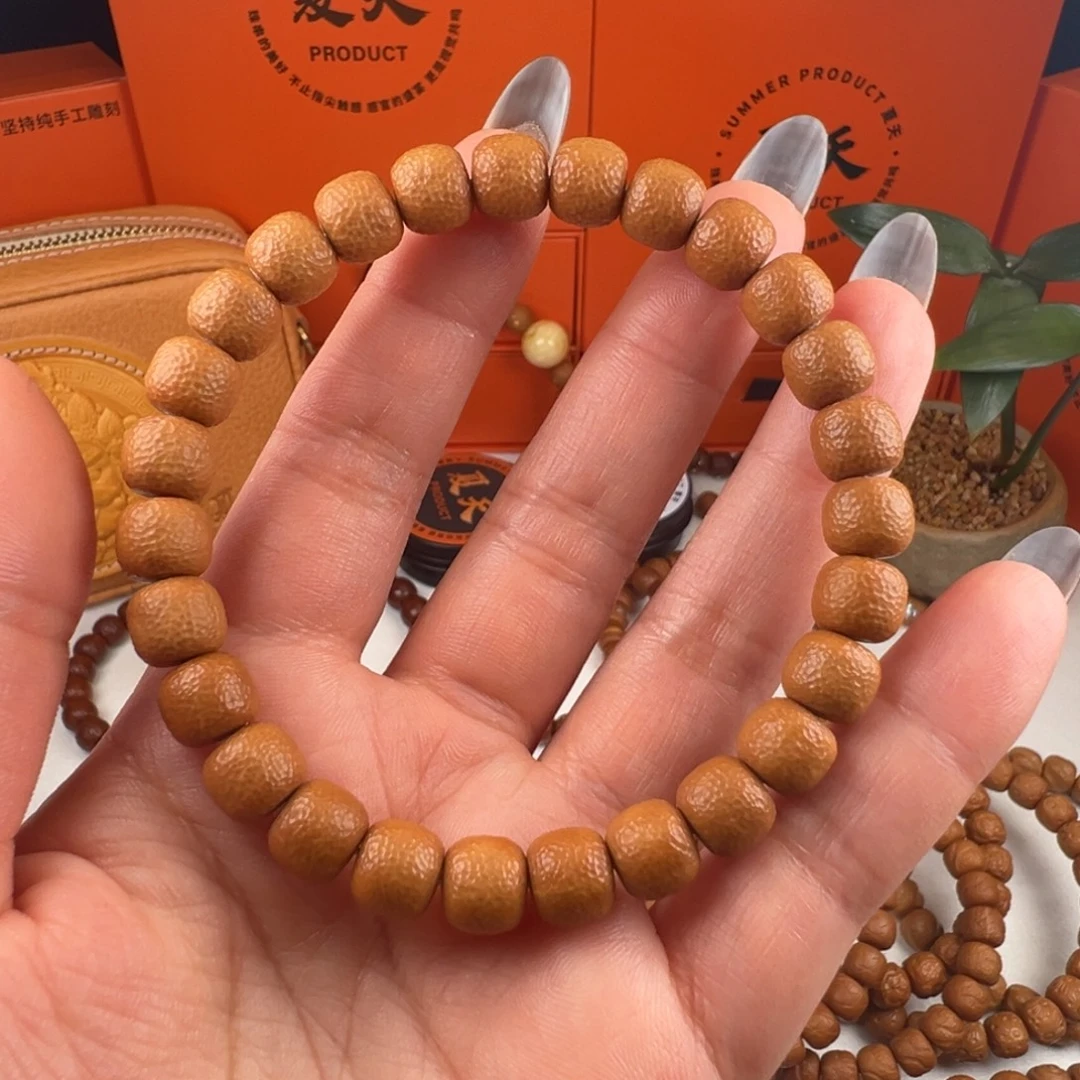 淘***包吊坠猴头核桃熔岩奶酪