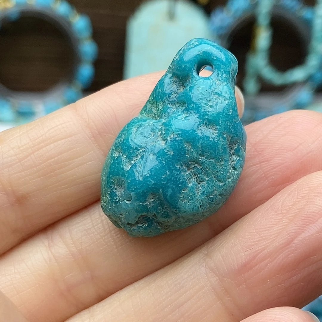 绿松石未镶嵌珠宝奇石