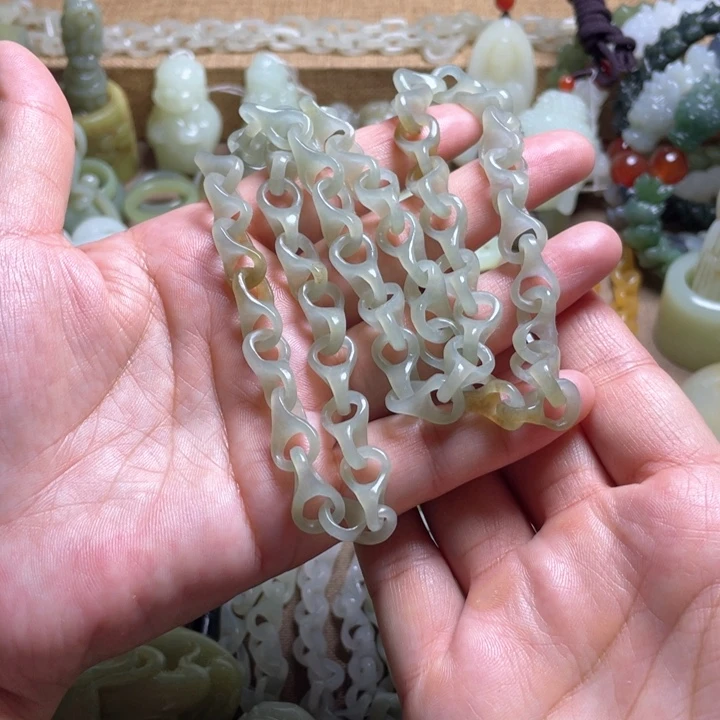 和田玉未镶嵌颈饰斯****生