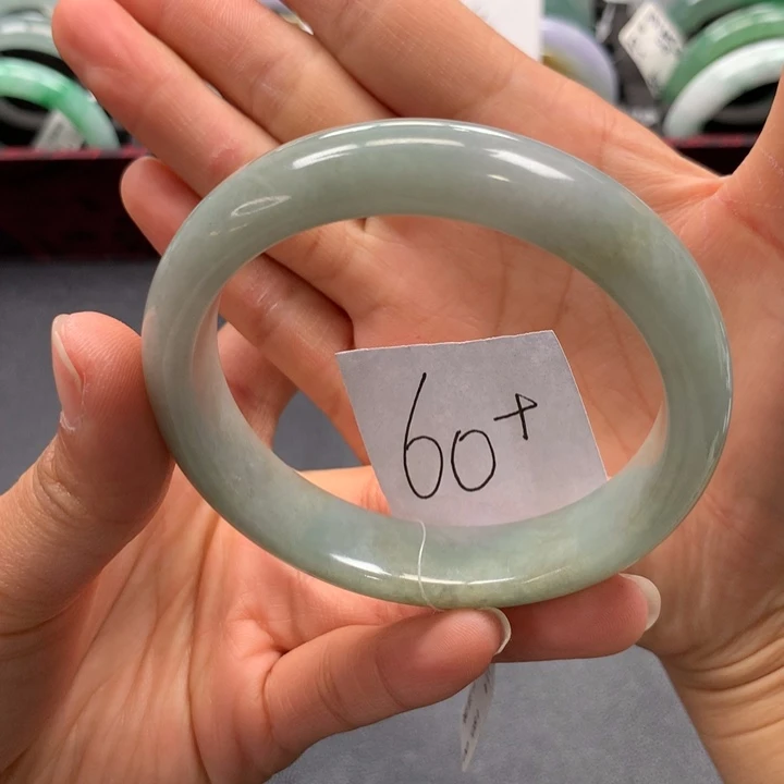 未镶嵌手镯翡翠手镯