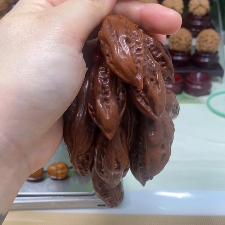 吊坠文玩核桃秋子异型小辣椒