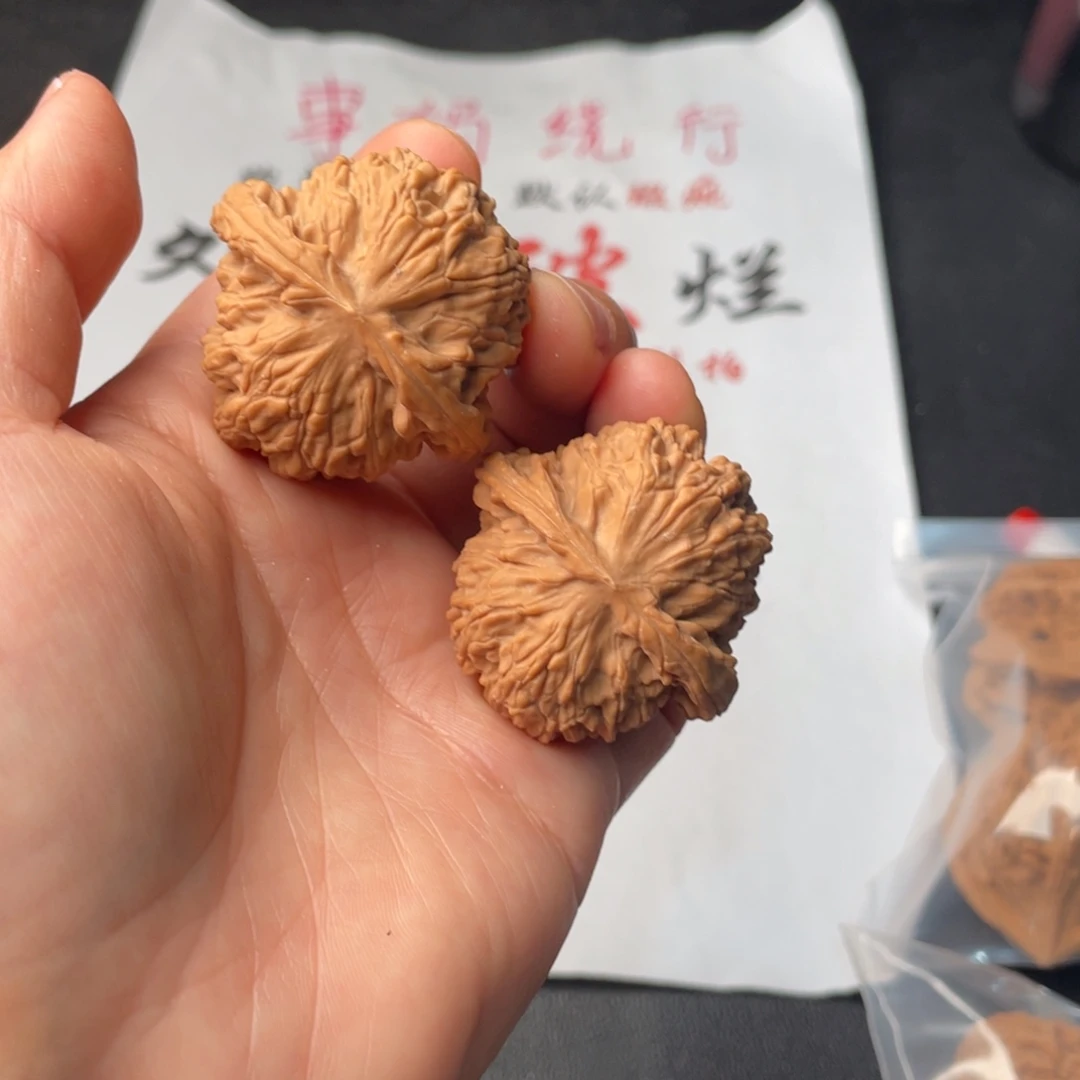 把件文玩核桃016。40麒麟磨