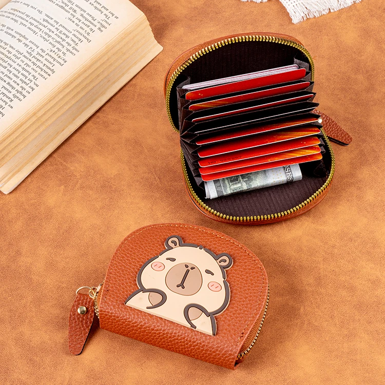 可爱大容量小众多功能卡包卡包女款高档时尚卡通水豚卡皮巴拉包包