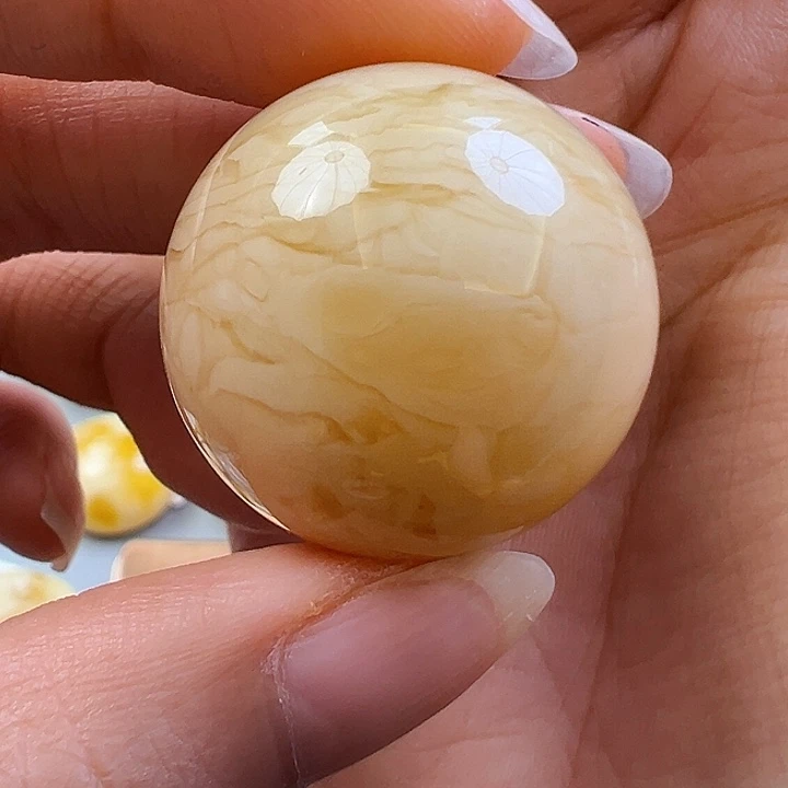 未镶嵌蜜蜡珠宝奇石