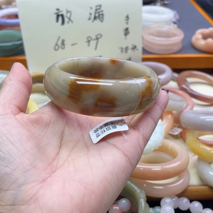 未镶嵌石英岩玉珠宝奇石桂*