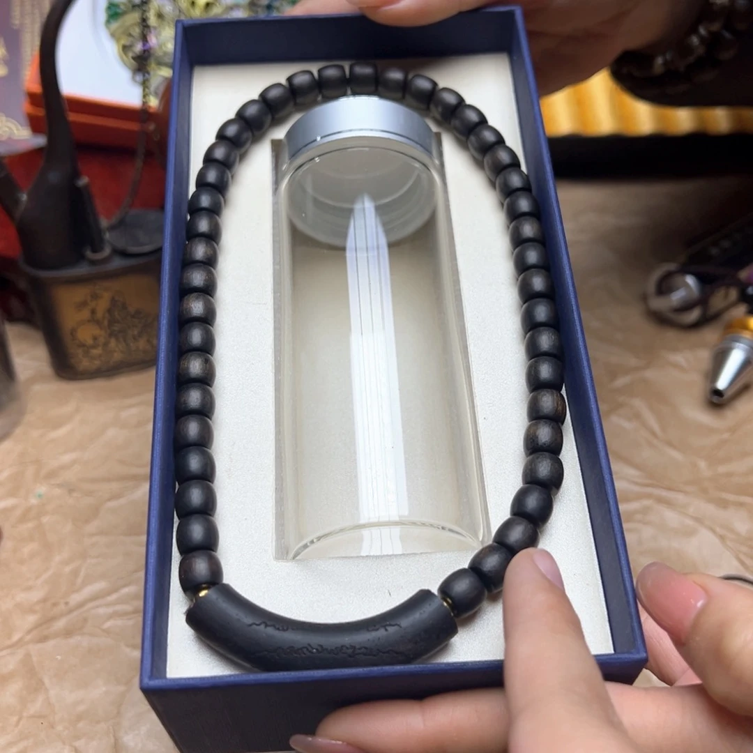 大叶紫檀（黑酸枝木类）