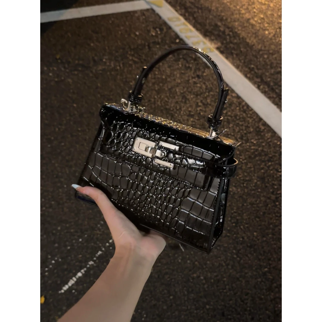 小众轻奢凯莉包包女式2025新款超火百搭单肩包高级感手提斜挎包女