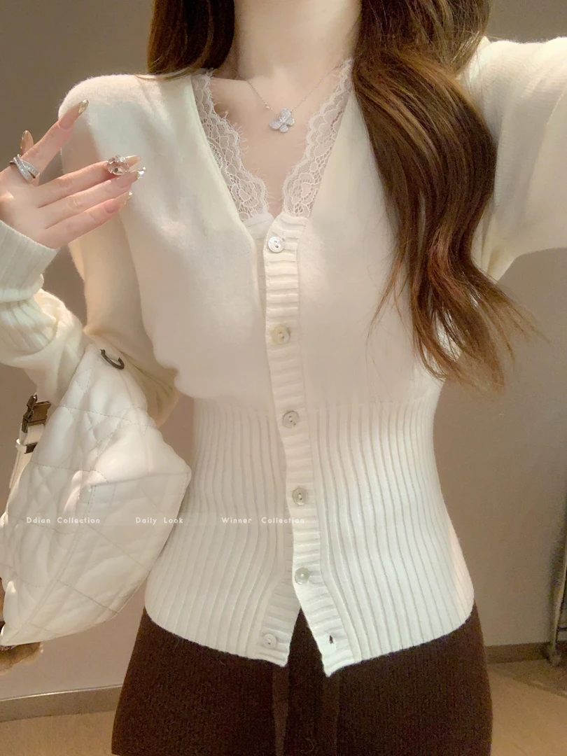 氛围感v领蕾丝针织打底衫女春秋季2025纯欲洋气修身显瘦内搭上衣