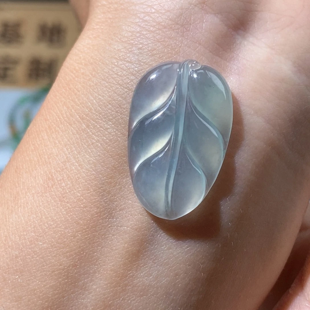 定制翡翠未镶嵌翡翠26.2×16.9×3.6