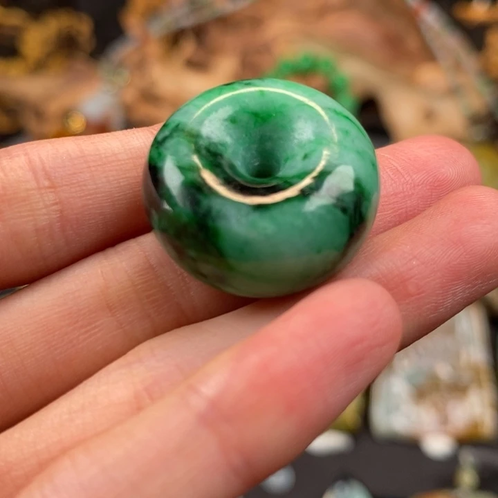 翡翠未镶嵌颈饰天然翡翠A货