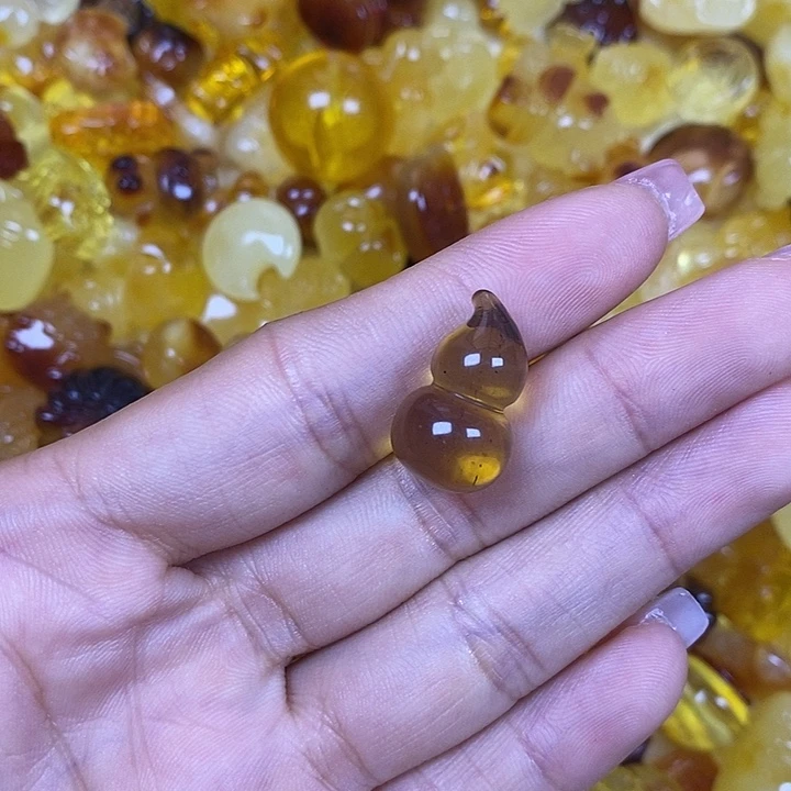 橄榄核吊坠葫芦99
