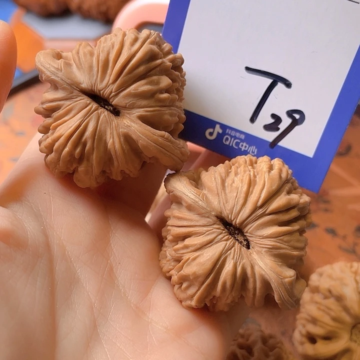 文玩核桃把件冷*文玩核桃29