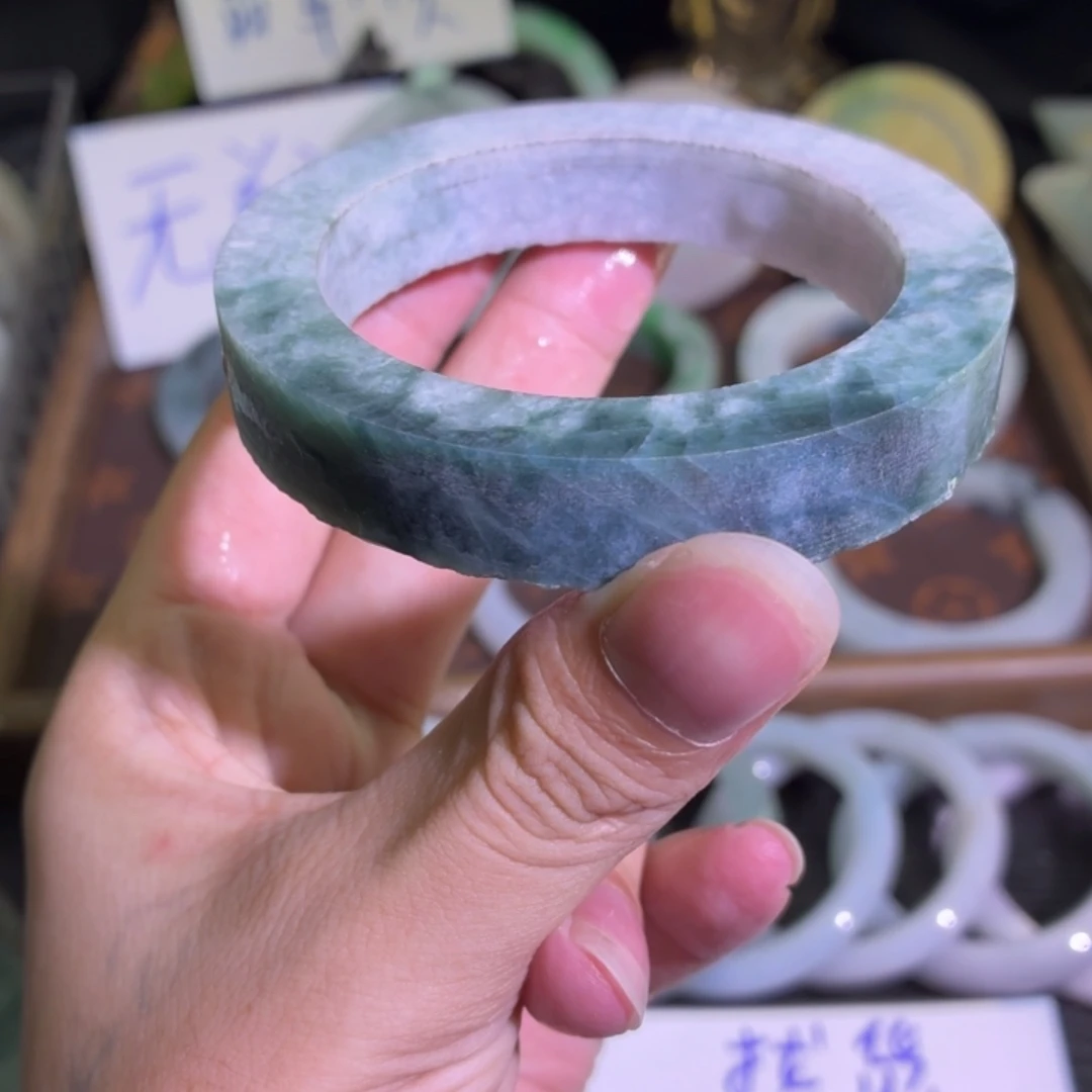 定制翡翠未镶嵌翡翠A货毛胚手镯定制