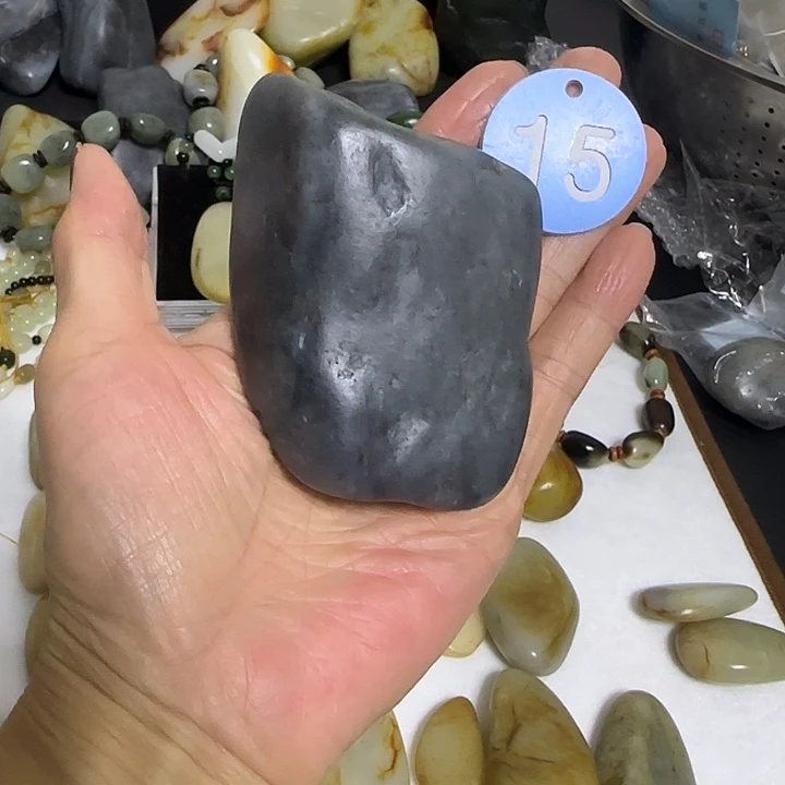 和田玉（糖玉）未镶嵌颈饰